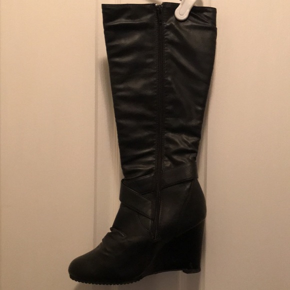 🥾 Black Wedge Boots WB08 - Picture 3 of 3